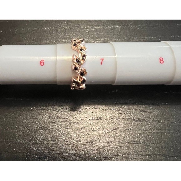 Dainty, filigree black zircon size 7 ring - Picture 2 of 5